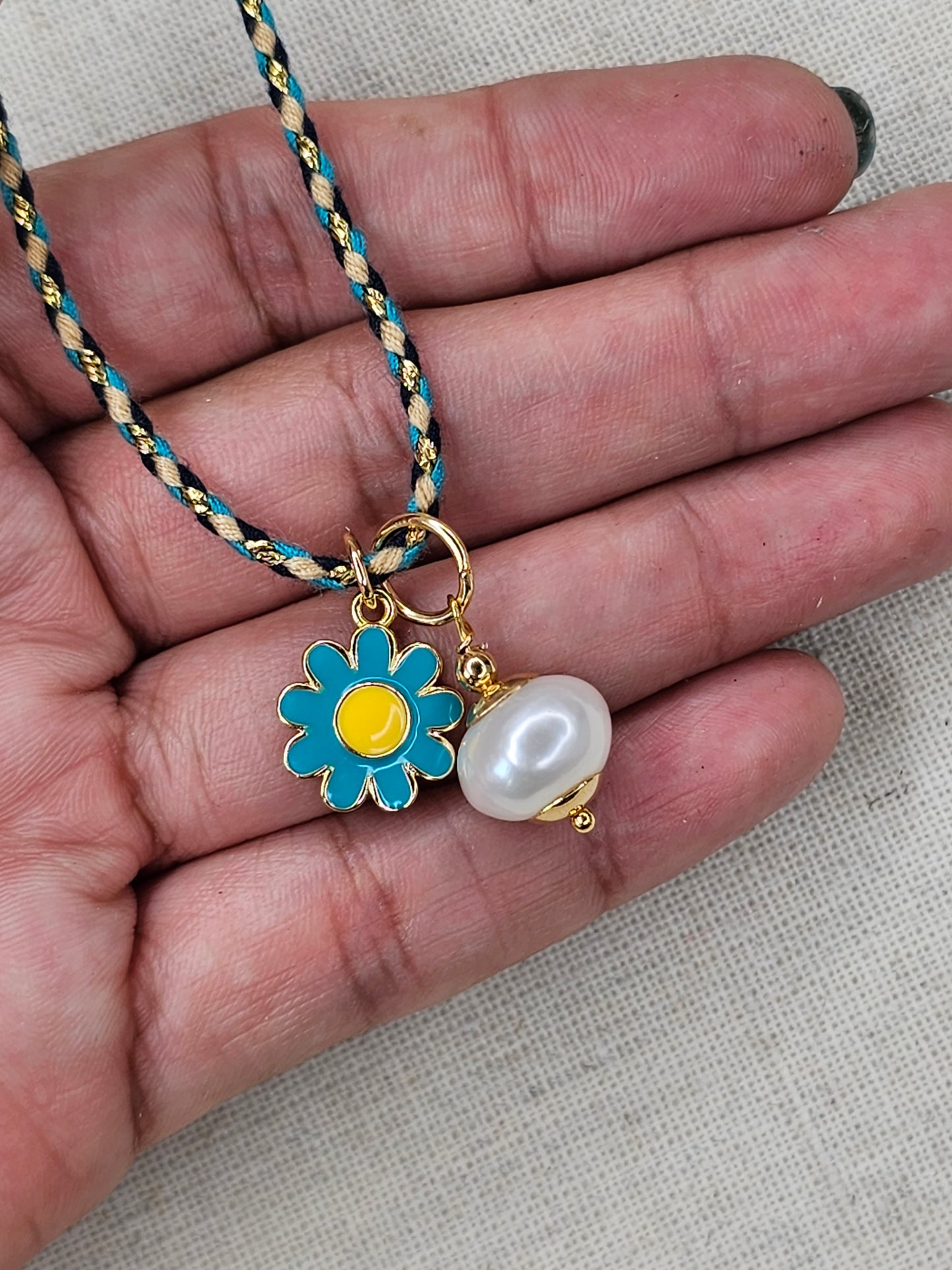 Gis Enamel Flower