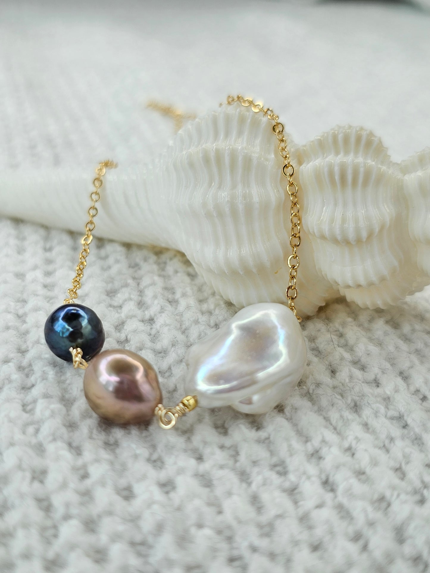 Pamelia Pearl Chain