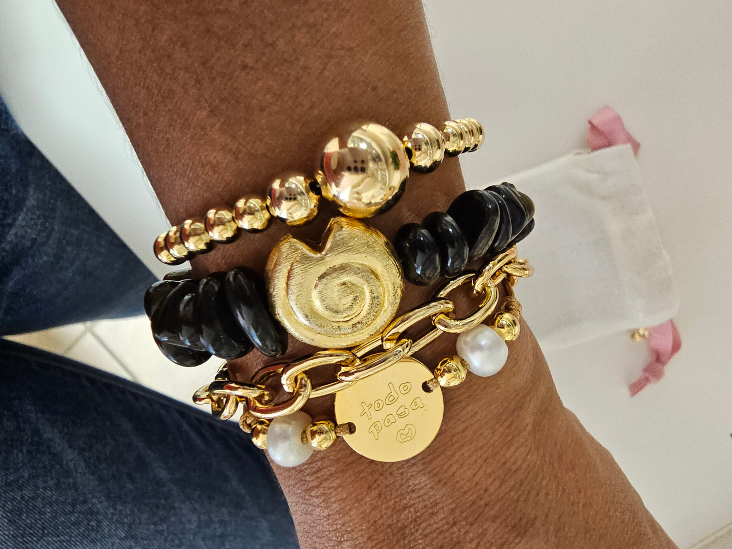 Personalized Bracelet with pearls
