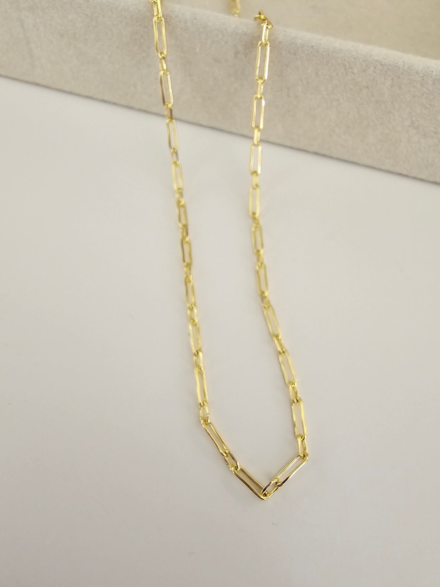 Paperclip chain