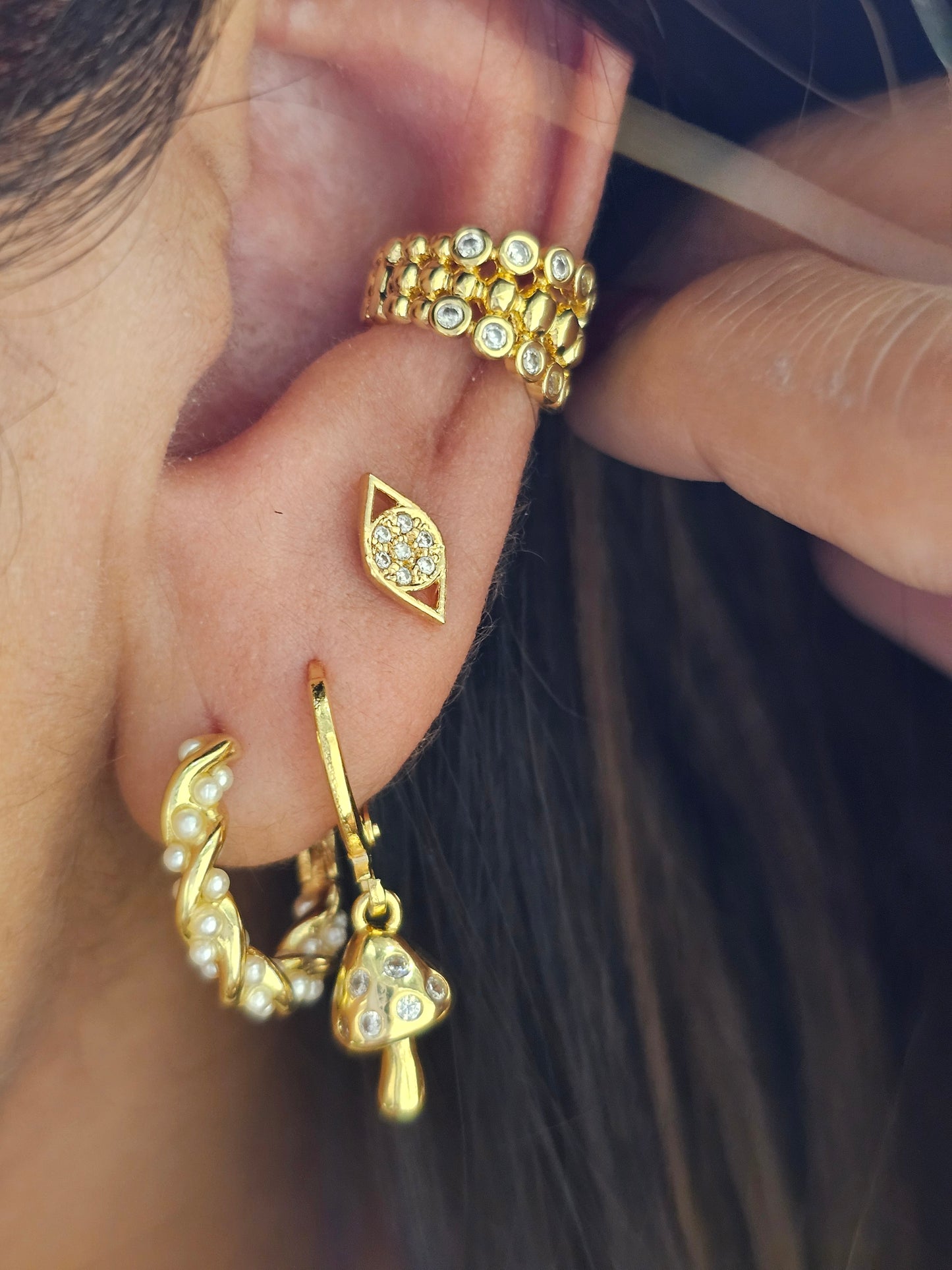 Earcuffs