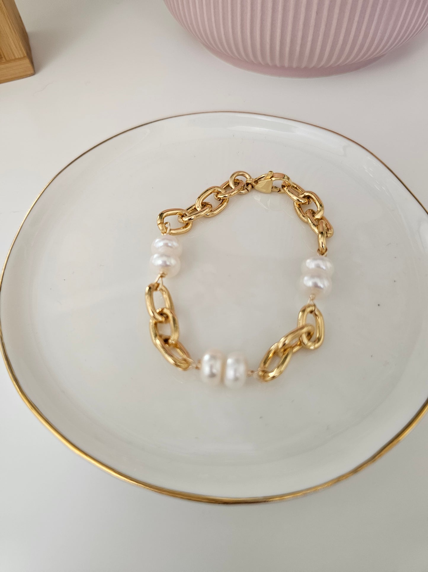 Lumy pearls bracelet