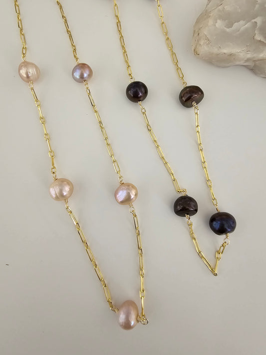 Kaela Pearls Chain