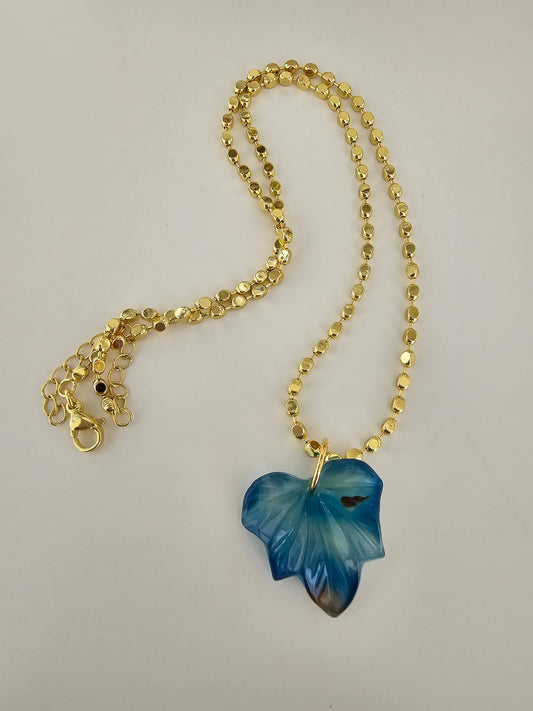 Maple Leaf Chain (blue)