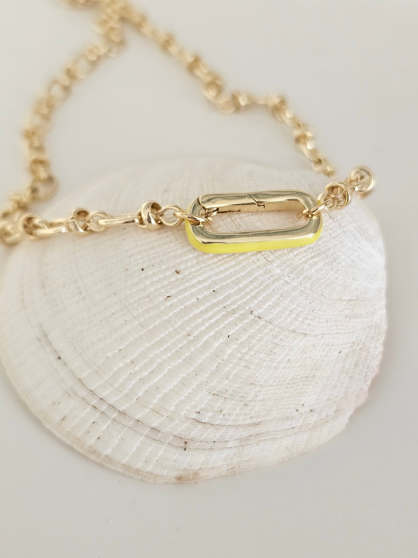Gelena chain