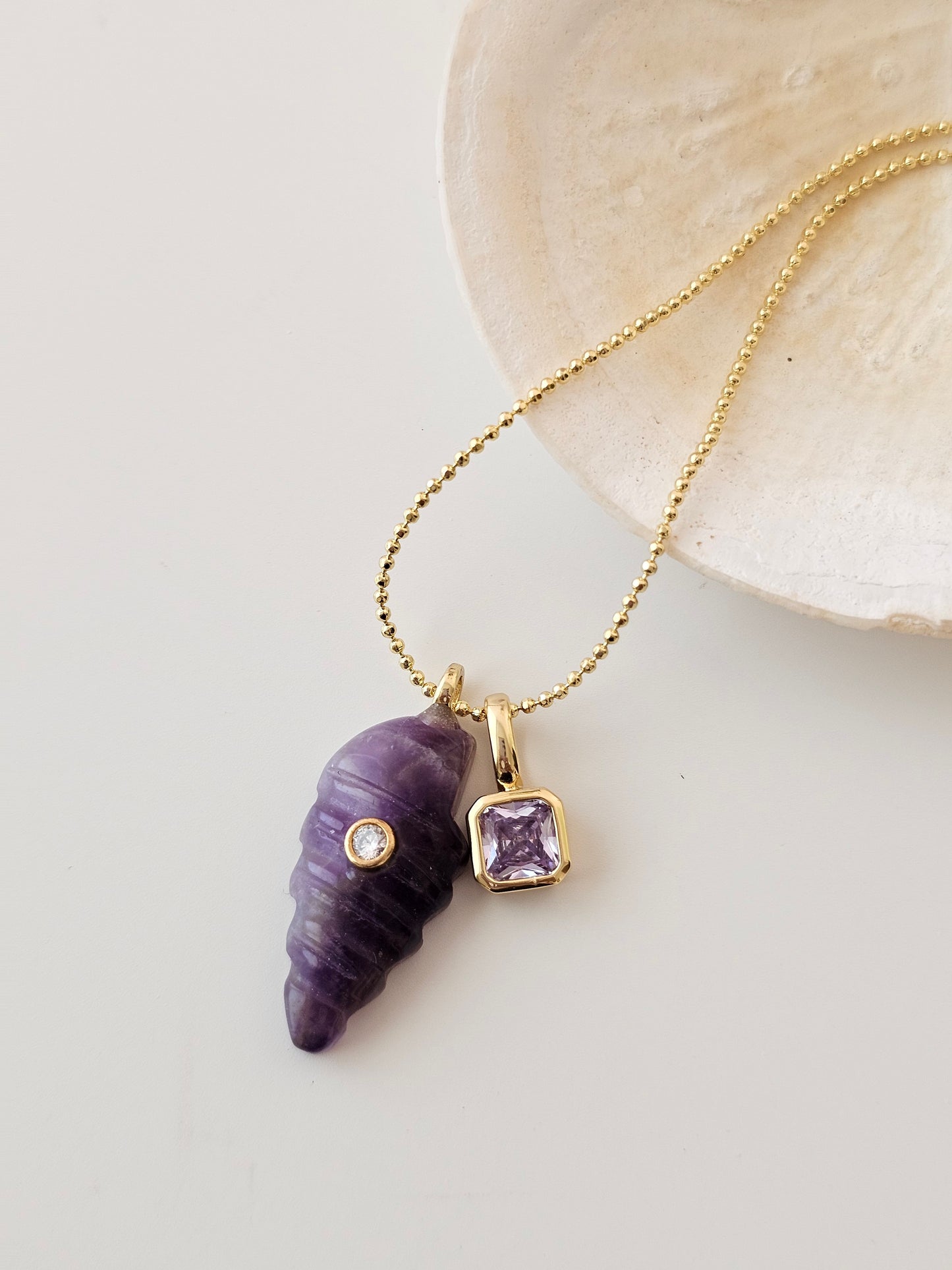 Amethyst Caracola