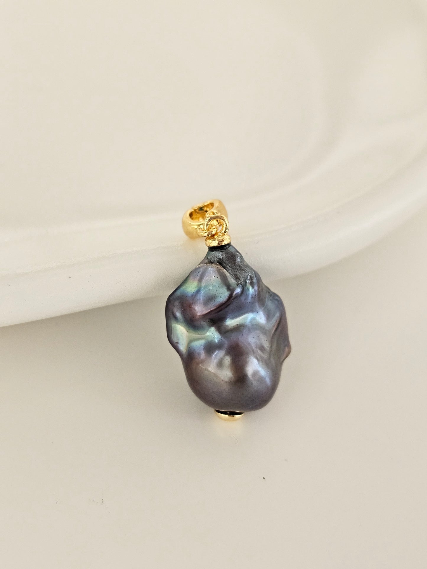 Gray Baroque Pearl Pendat